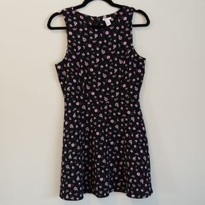 Forever 21 black floral dress NEW w/tags